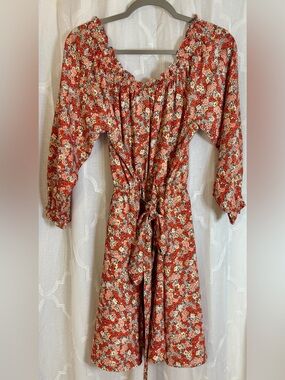 🌸 Loft Floral Smocked Peasant Dress 🌸
Size 8